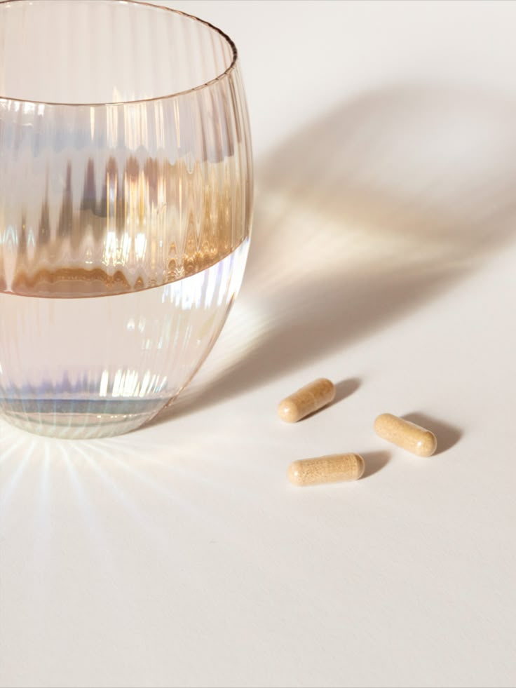 Hormonbalance_fur_Frauen_Mit_Ashwagandha_Brahmi__01_empower_Supplement.jpg