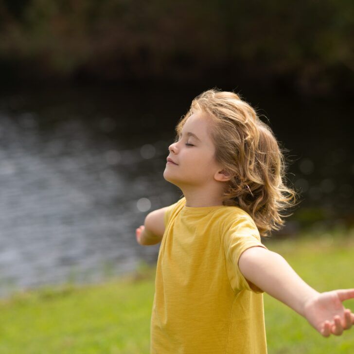 Juli_31_tips_voor_activiteiten_spelletjes_en_uitjes_met_kinderen_binnen_en_buiten_-_Mamaliefde_nl.jpg